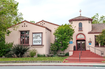 [London Nelson Community
Center]